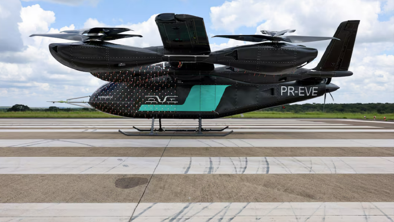 Bölgesinde süpersonik savaş uçağı üreten ilk ülke oldu