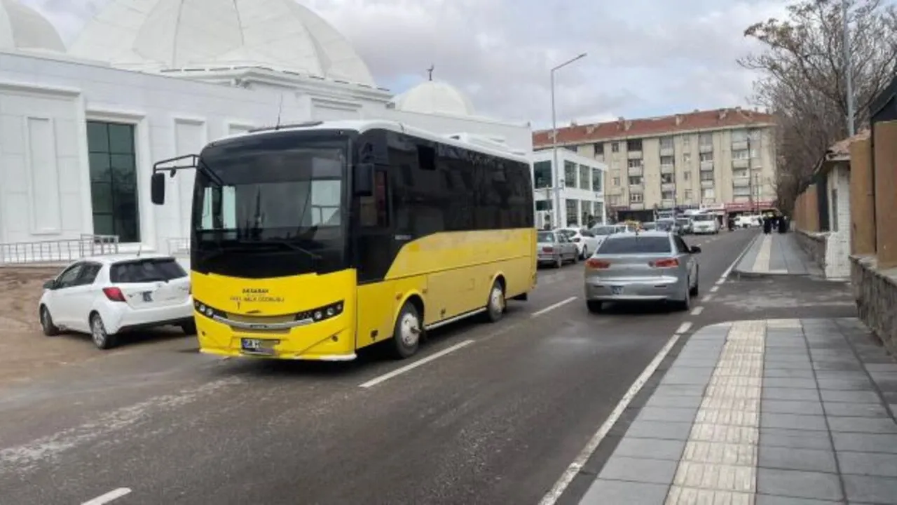 Bir ilde dolmuş ücretlerine zam