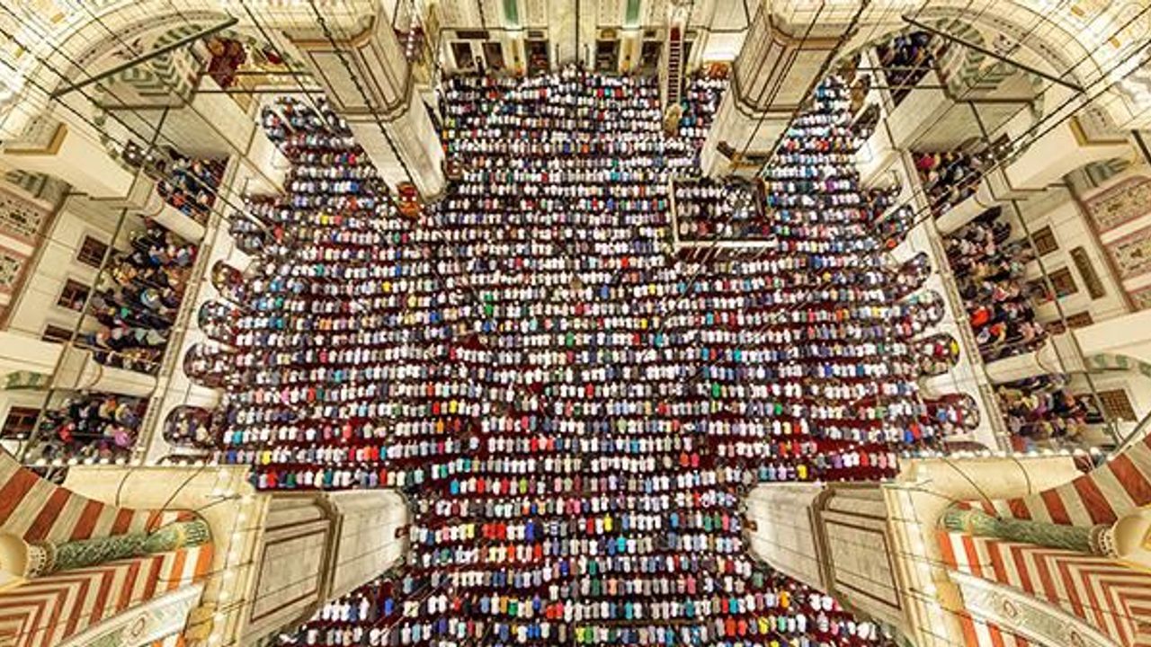 Bayram namazı nasıl kılınır? Hanefilere ve Şafiilere göre ayrı ayrı, kısaca