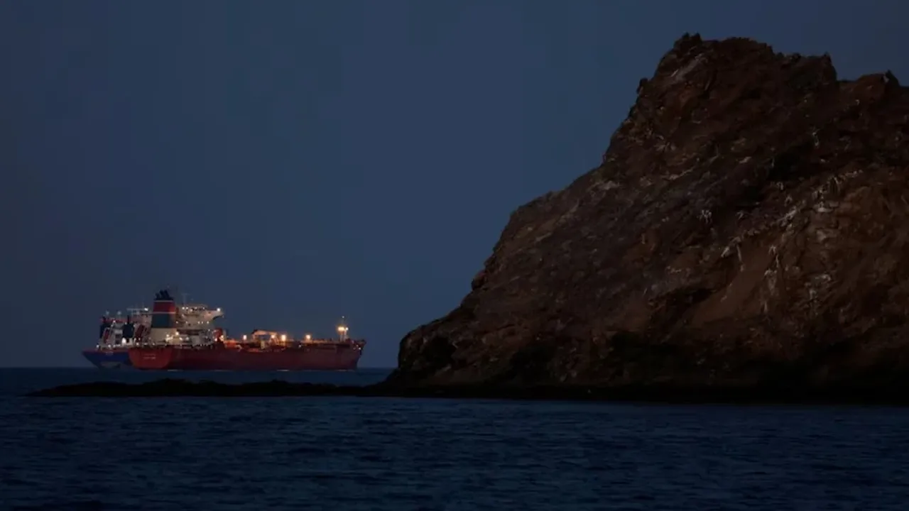 İran'dan Hürmüz şartı: Dolar yerine...