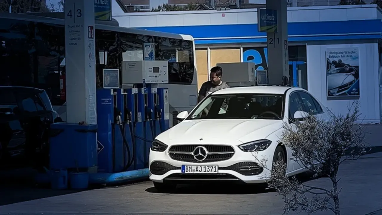 Yeni bir akım: Akaryakıt turizmi! Sınırın iki yakasında fiyat farkı uçurumu