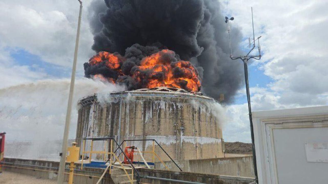 Hizbullah ile İran siyonistlerin petrolünü birlikte vurmuş