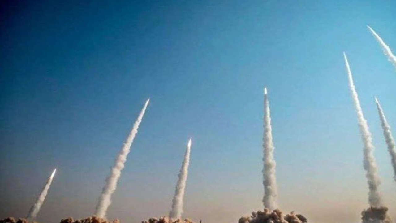 Hayber Şiken, İmad ve Kadr Füzeleri ile tam isabet!