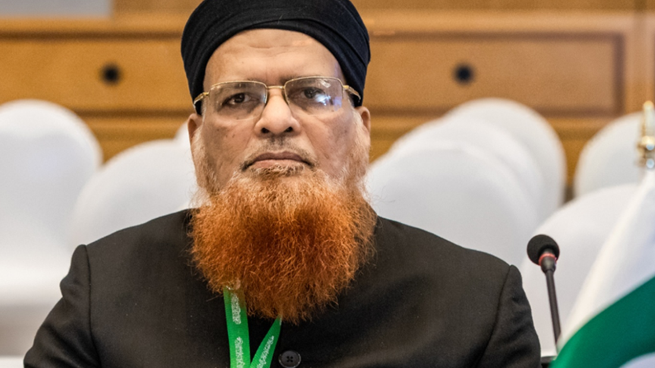 ''İran'ın hedef alınması Şiiliğinden değil; İslam dünyasındaki önemindendir''