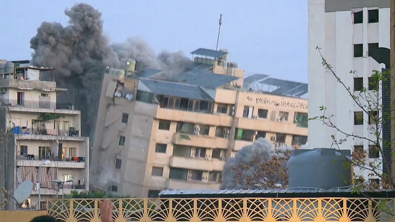 Beyrut'ta bir bina böyle yerle bir edildi!