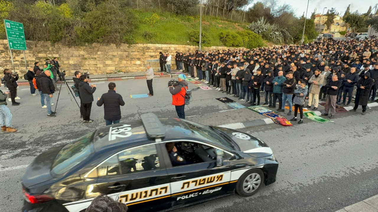 İşgalin gölgesinde bayram!