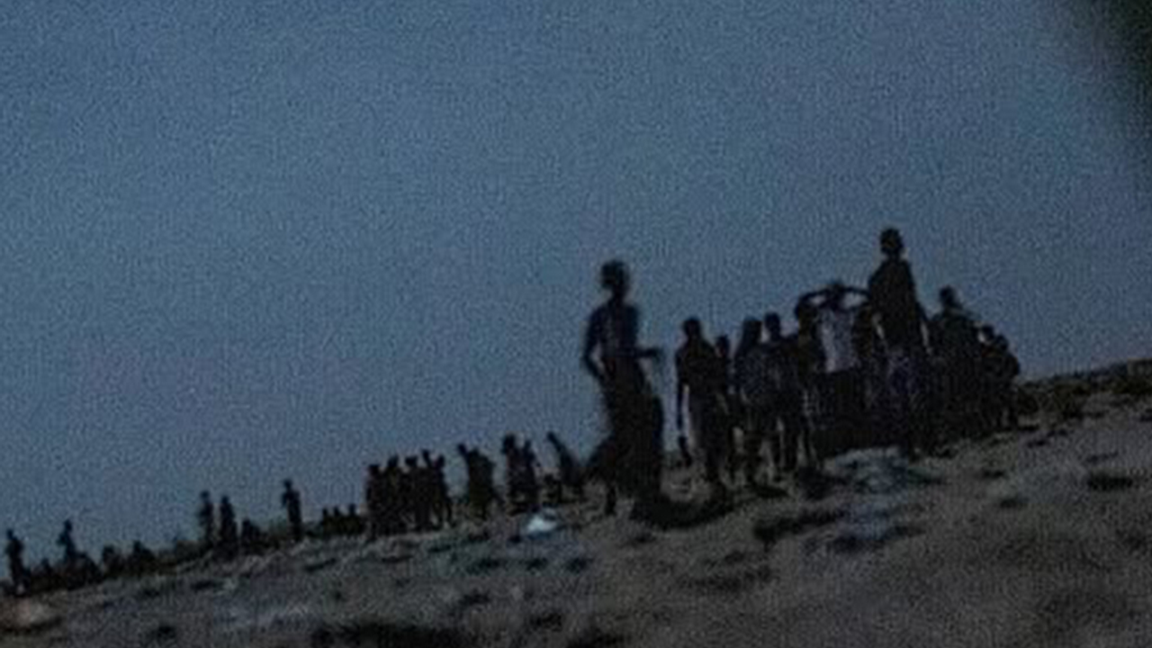 Cibuti açıklarında göçmen teknesi battı: 9 ölü, 45 kayıp