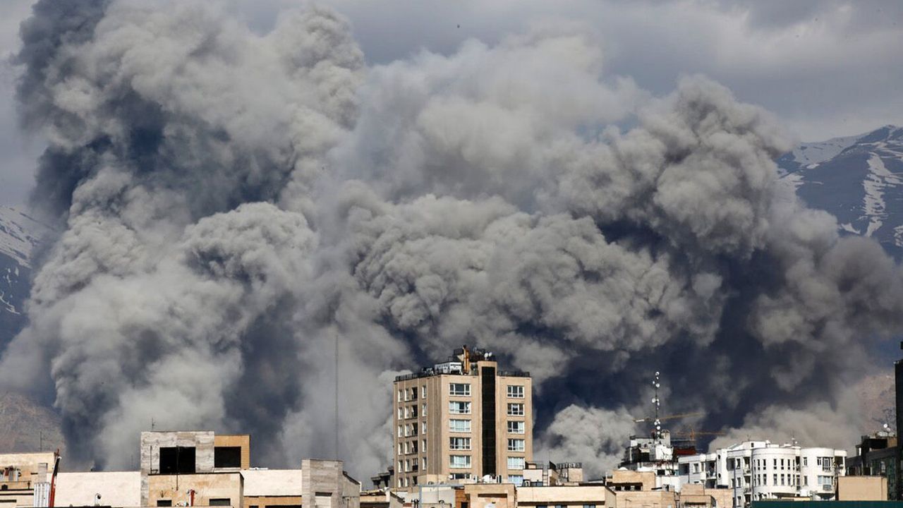 İşgal rejimi İran Devlet Televizyonu Binasını Vurdu!