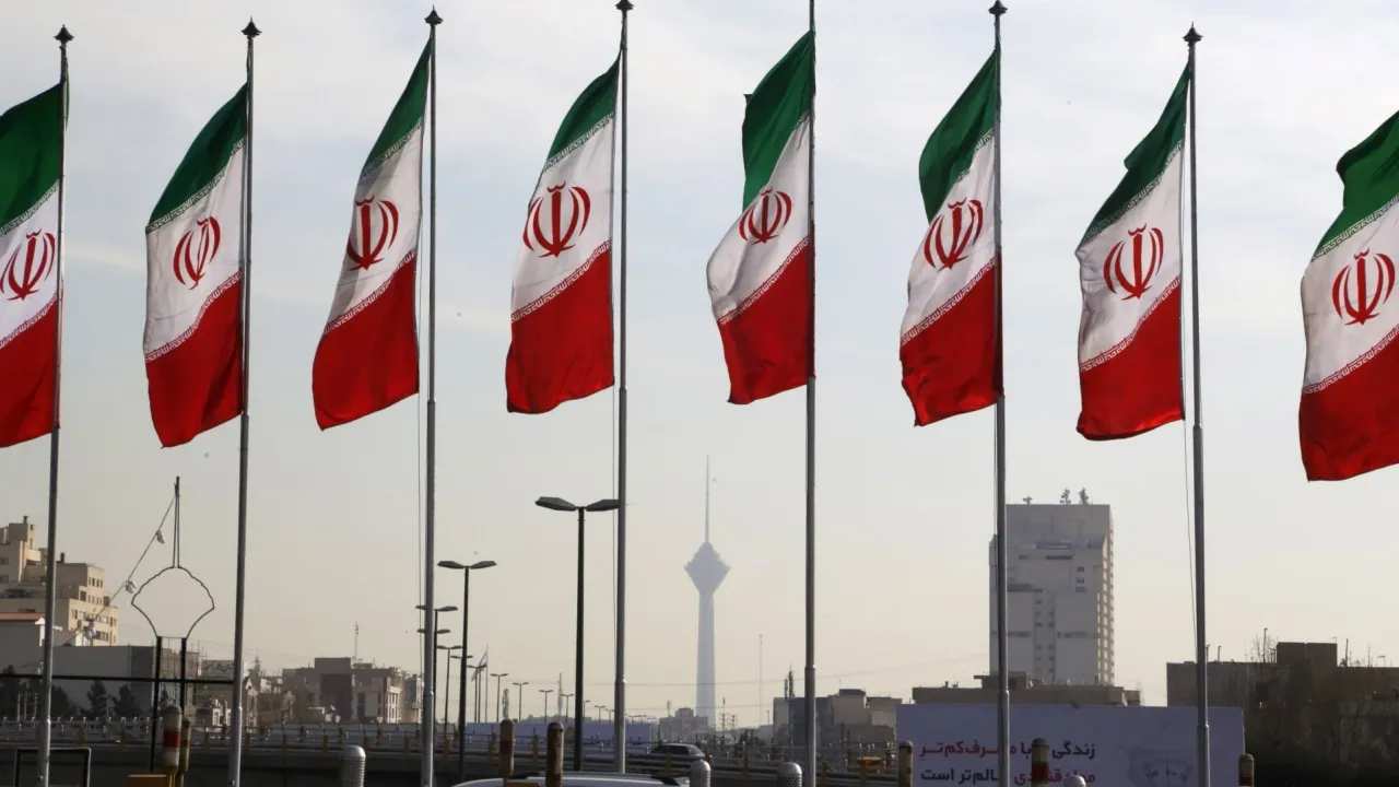 WSJ: İran geri adım atacak gibi görünmüyor