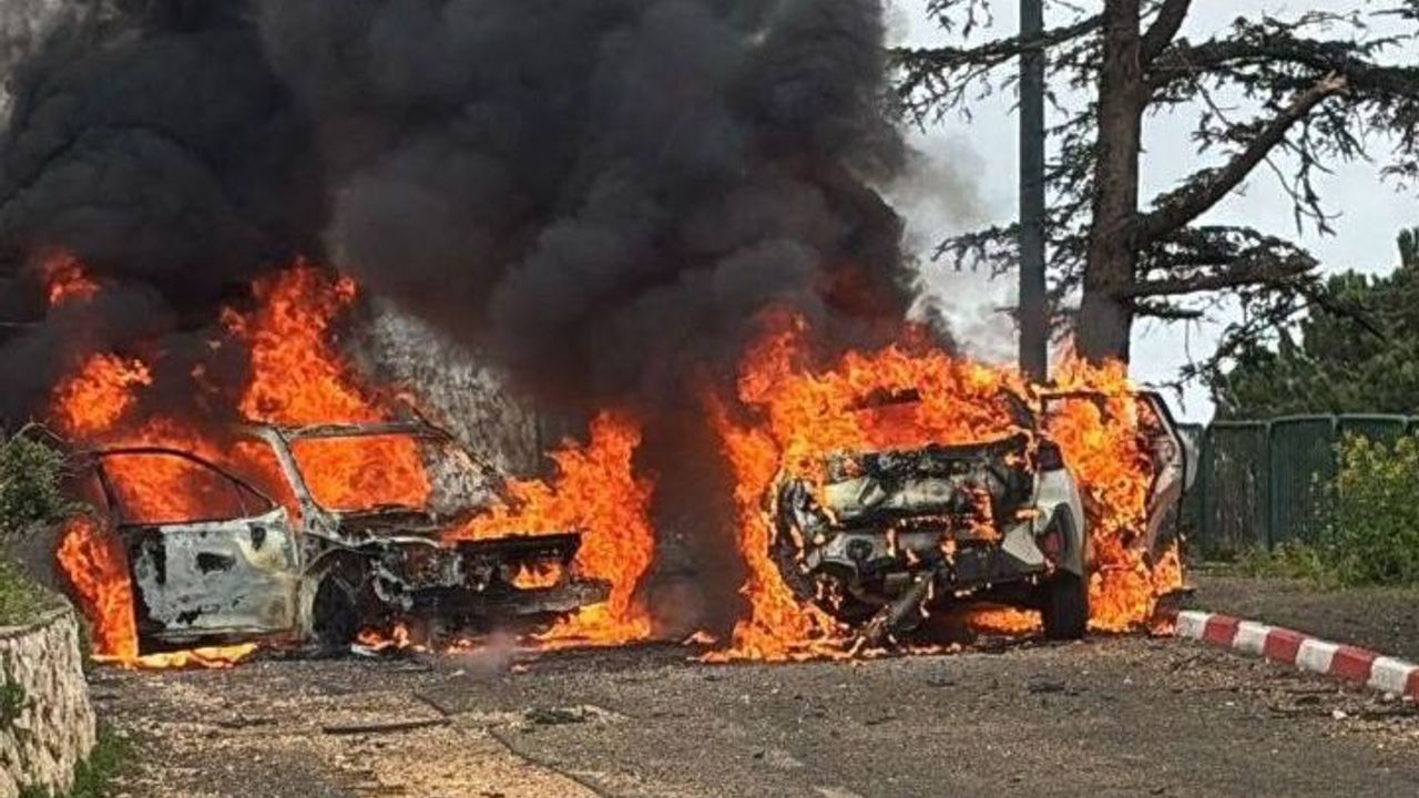 Hizbullah İHA'sı iki aracı vurdu, içindeki siyonistler öldü