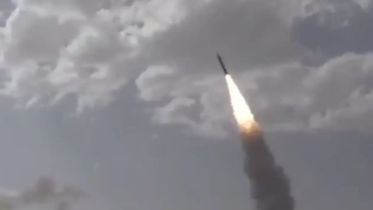 İran, işgalci israilin sanayi bölgesini vurdu