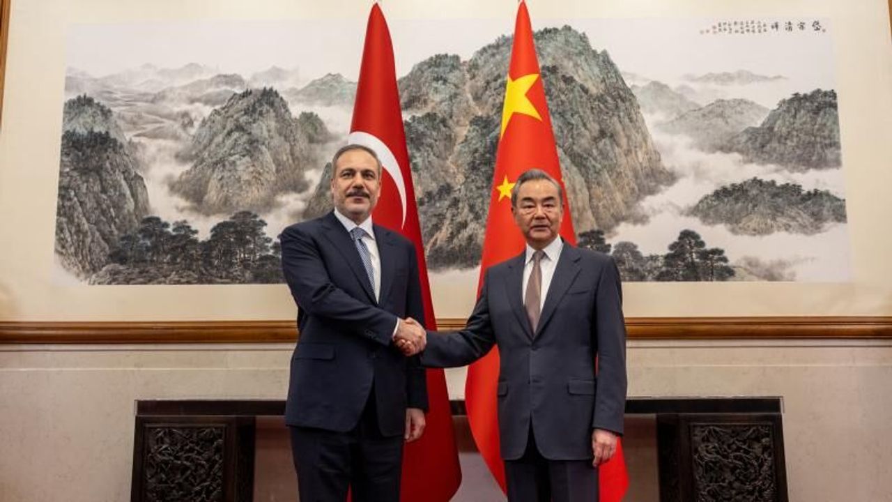 Bakan Fidan Çinli mevkidaşı ile görüştü!