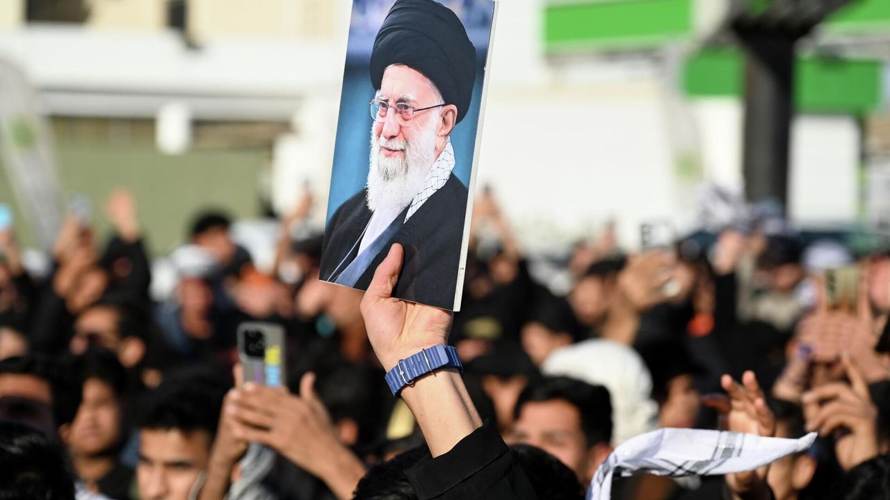 Hamaney için Tahran'da 3 gün cenaze töreni düzenlenecek