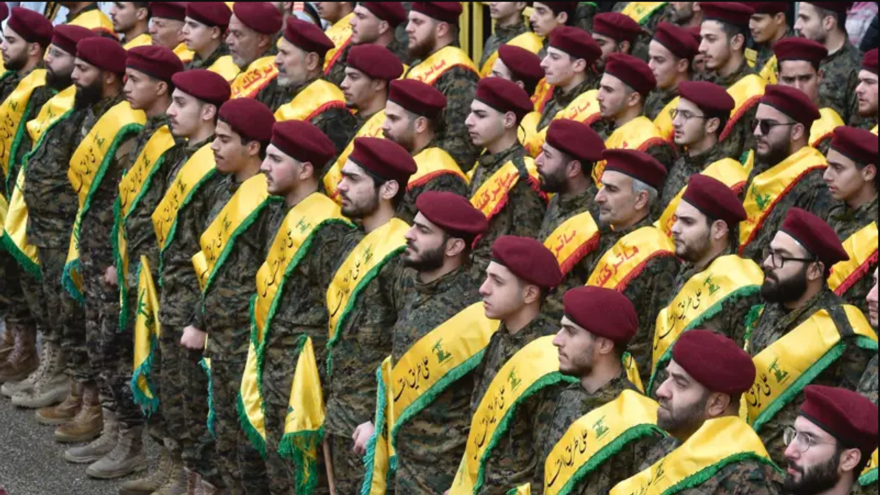 Lübnan'da tüm Hizbullah savaşçıları için tutuklama kararı