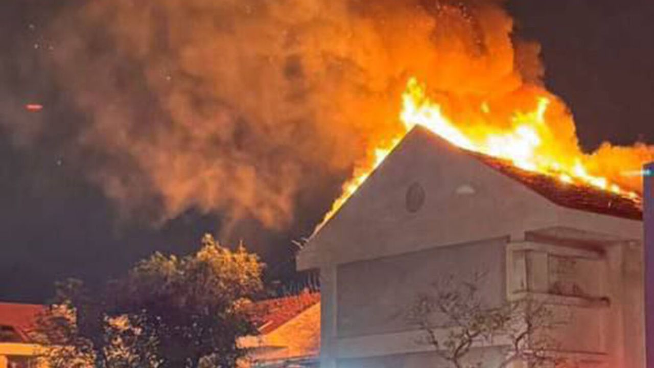 Yangınlar çıktı, sirenler çalıyor! İran işgal altındaki toprakları ve ABD üslerini vurdu