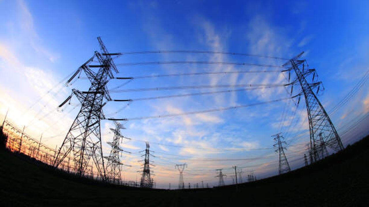 Adana'da elektrik kesintisi! O ilçeler açıklandı! İşte Adana 5 Mart elektrik kesintileri listesi