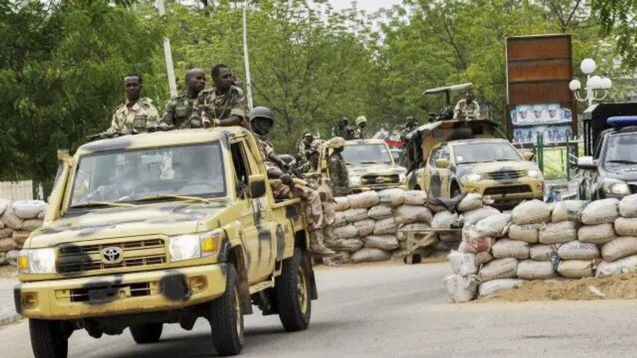 Nijerya'da bombalı saldırı! 23 ölü var