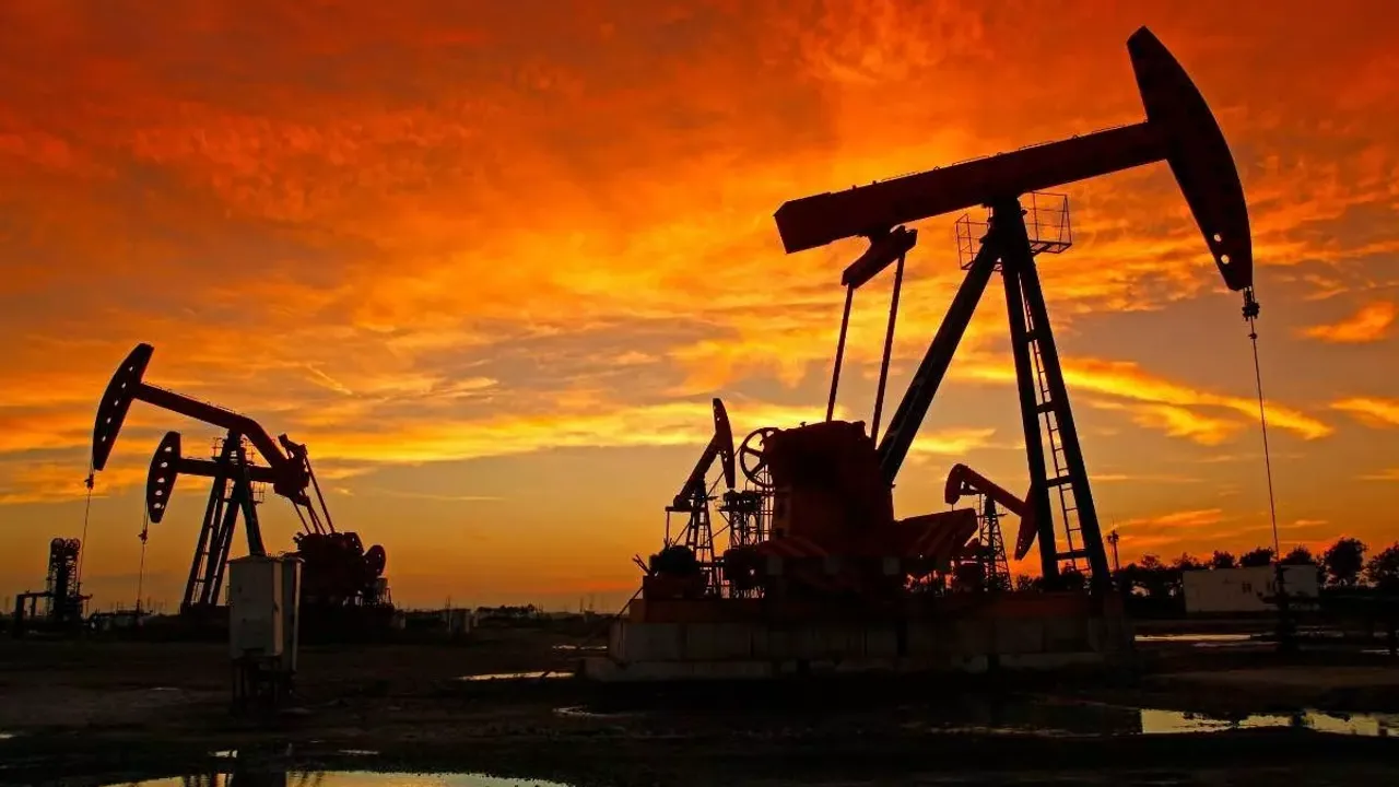 Petrol fiyatları fırladı