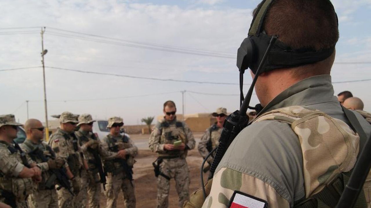 Polonya, Irak’taki Tüm Birliklerini Geri Çekti!