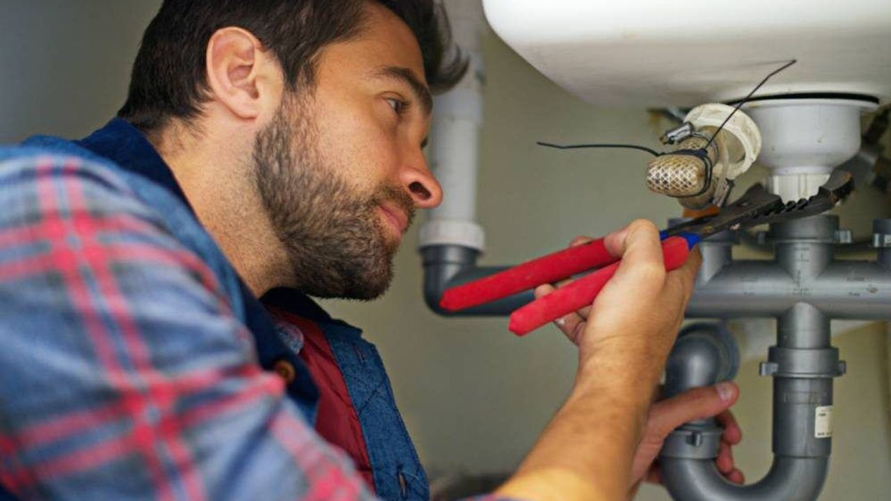 Bu 40 meslekten birini yapanlar dikkat! O belgeyi almayanlar işinden olacak