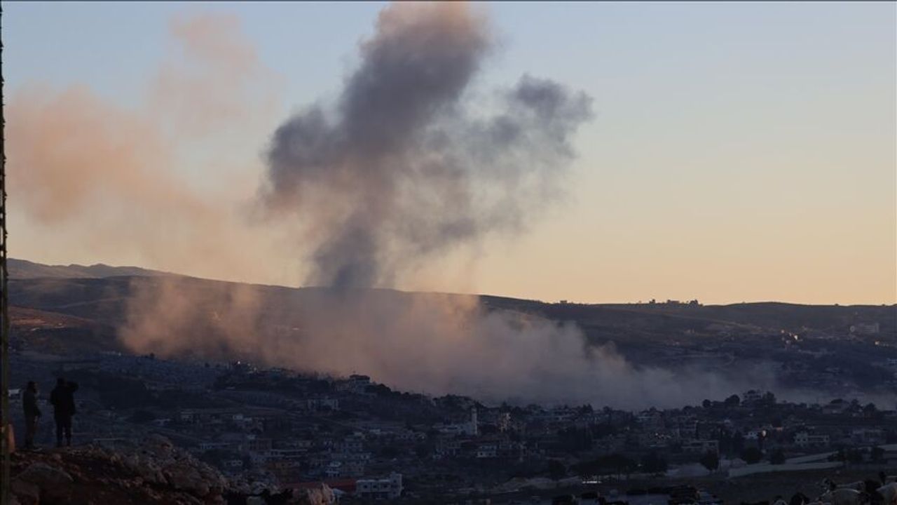 Lübnan'a saldırılar sürüyor: Sınırdaki 59 köye tahliye emri!