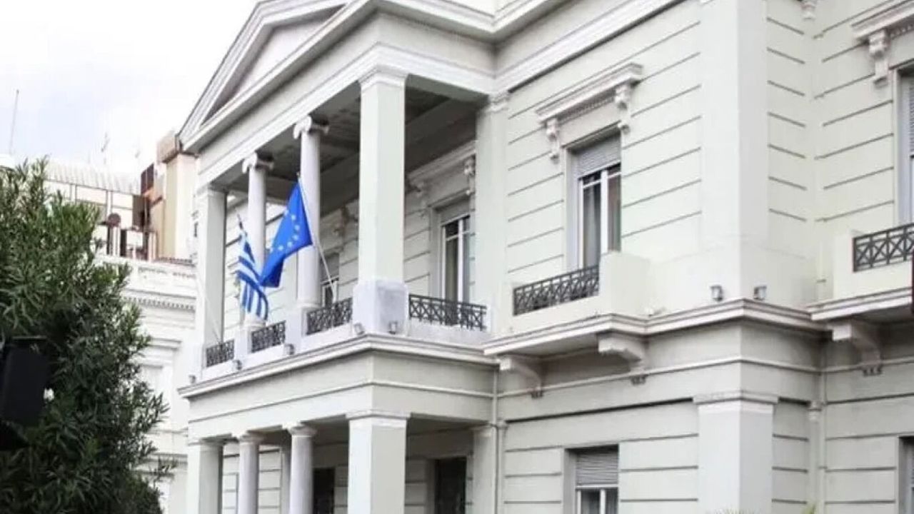 Atina'dan Kritik Yer Değiştirme Kararı!