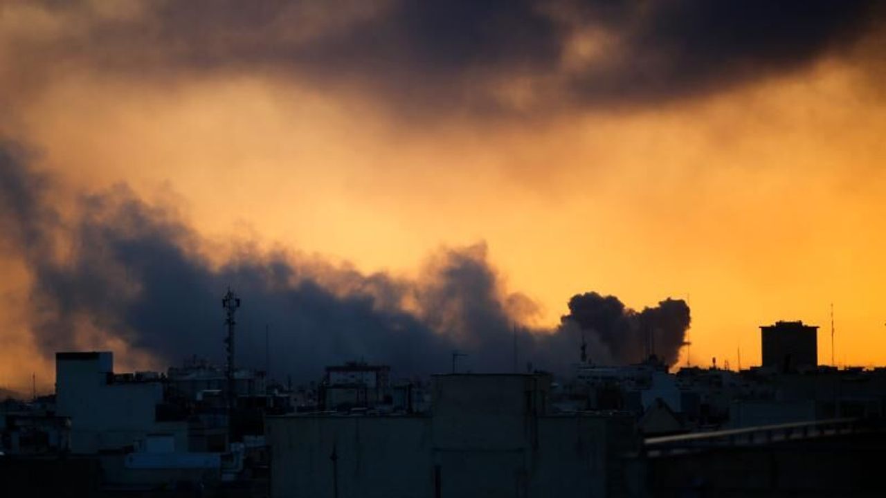 İran Enerji Bakanlığı duyurdu: Tahran'ın bazı bölgelerinde elektrik kesildi!