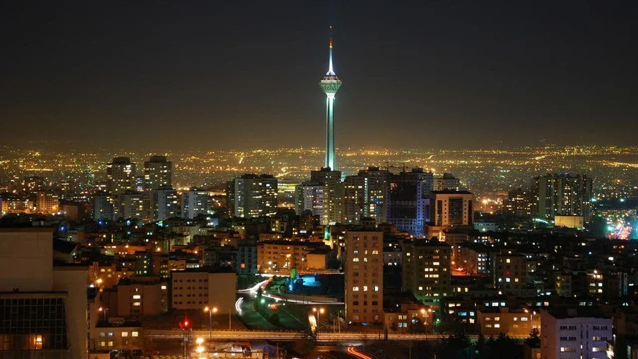 İran: Elektrik santrallerine saldırırlarsa...