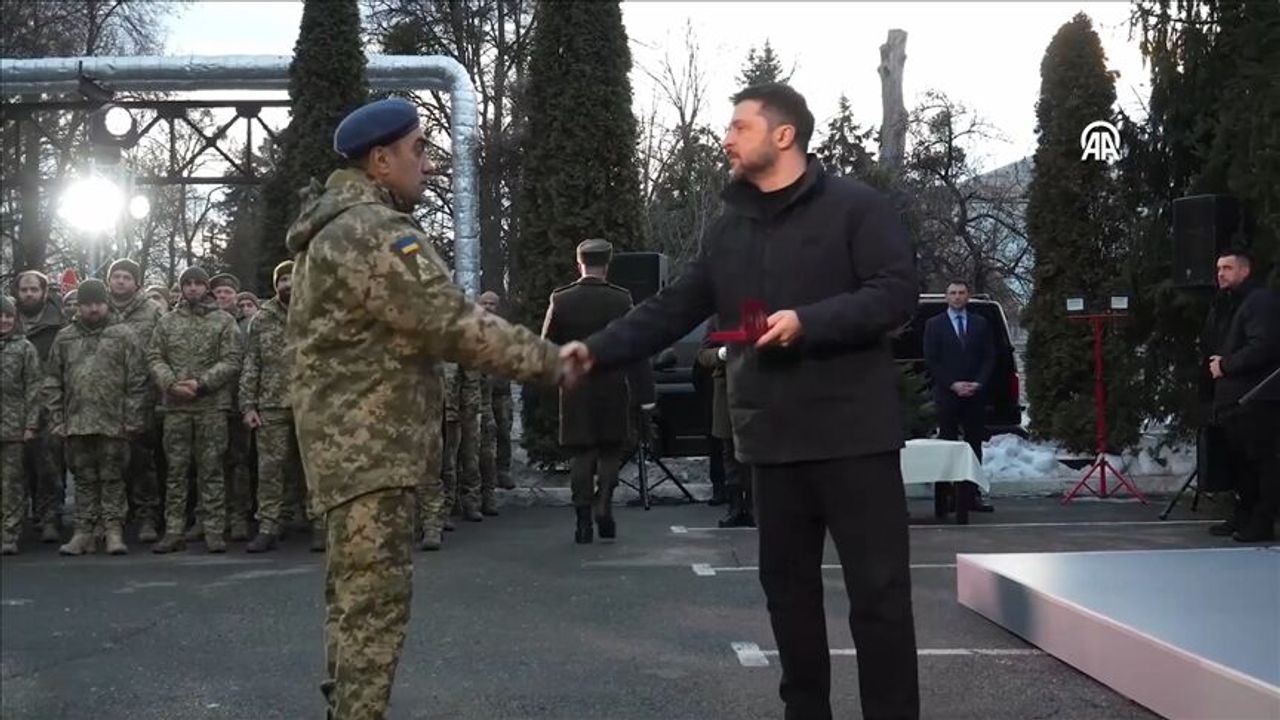 Zelenskiy Kiev'de iftar programına katıldı!