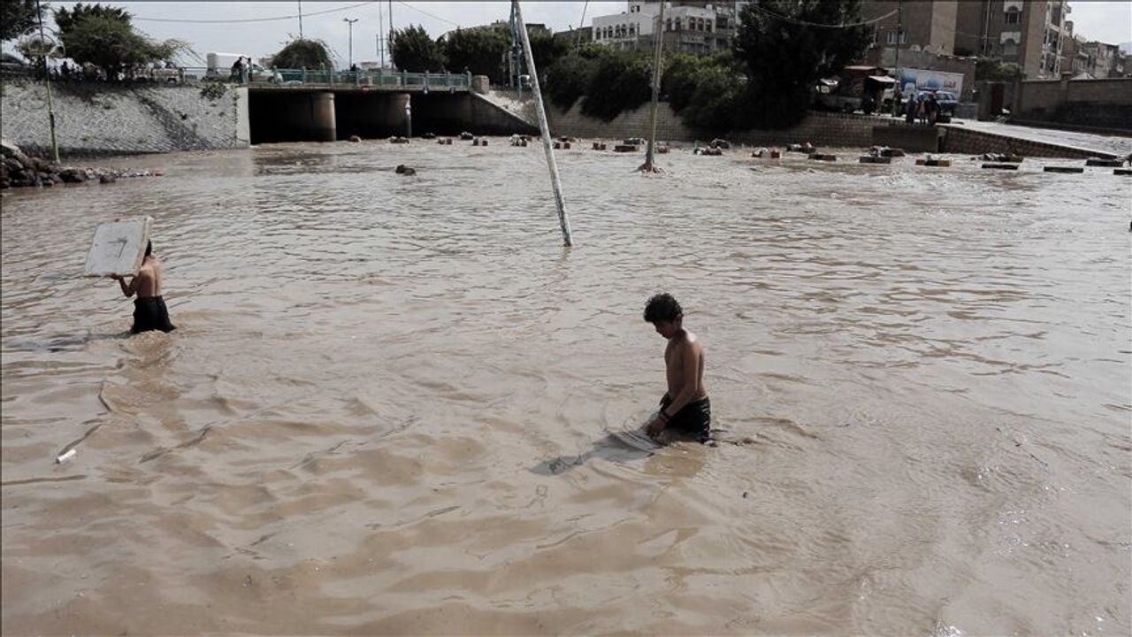 Yemen'deki sel felaketinde can kaybı yükseldi!