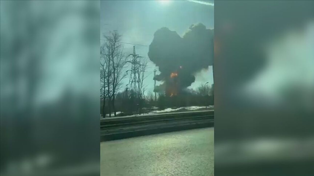 Rusya’nın en büyük petro-kimya tesislnde yangın!