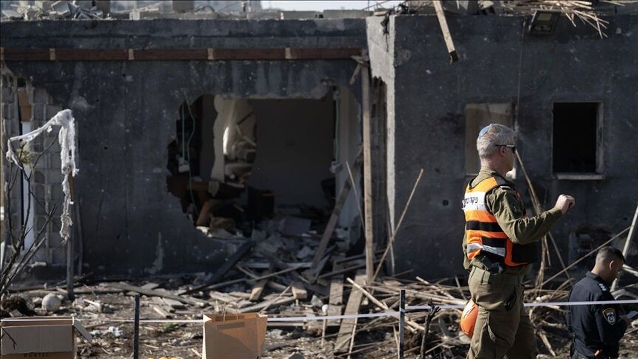 İran duyurdu: Yeni dalga füze saldırıları başladı!