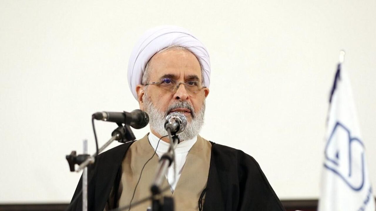 Hamaney'in yerine geçen Ali Rıza Arafi kimdir?