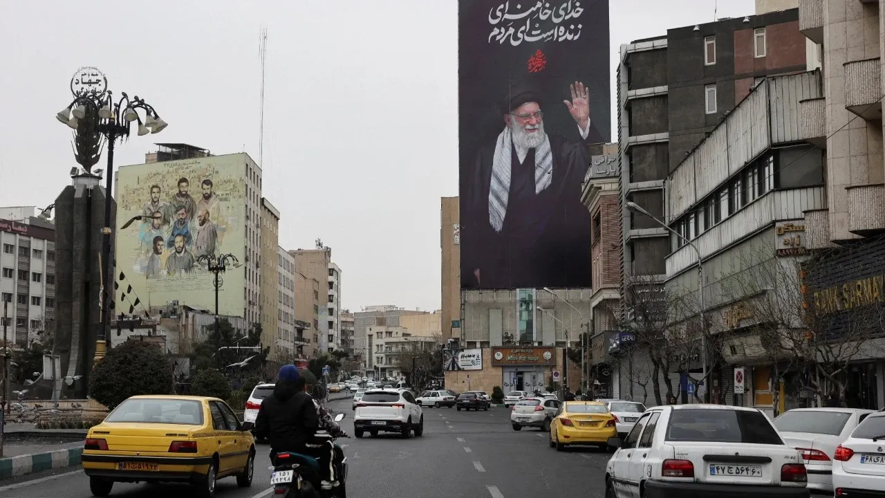 İran'da casusluk şebekesine darbe: 20 kişi yakalandı