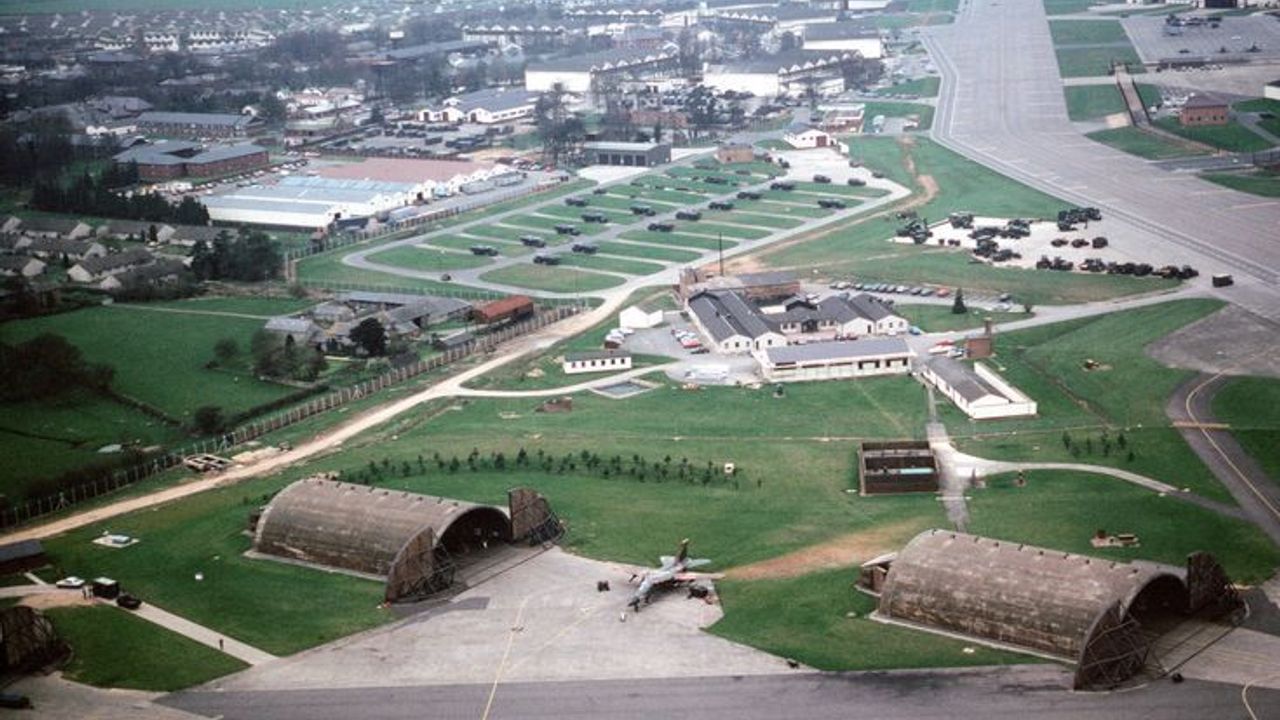 İngiltere duyurdu: ABD İngiliz üslerini kullanabilir!