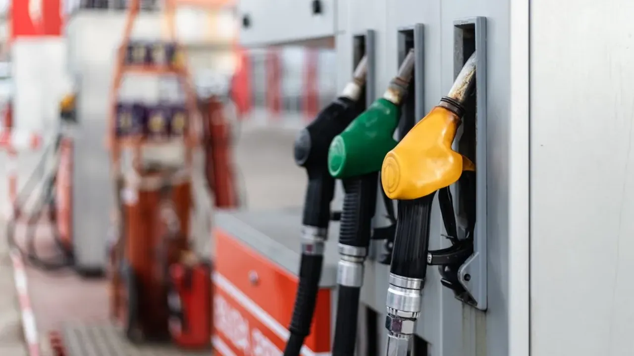Dünyada benzinin en ucuz olduğu 10 Arap ülkesi