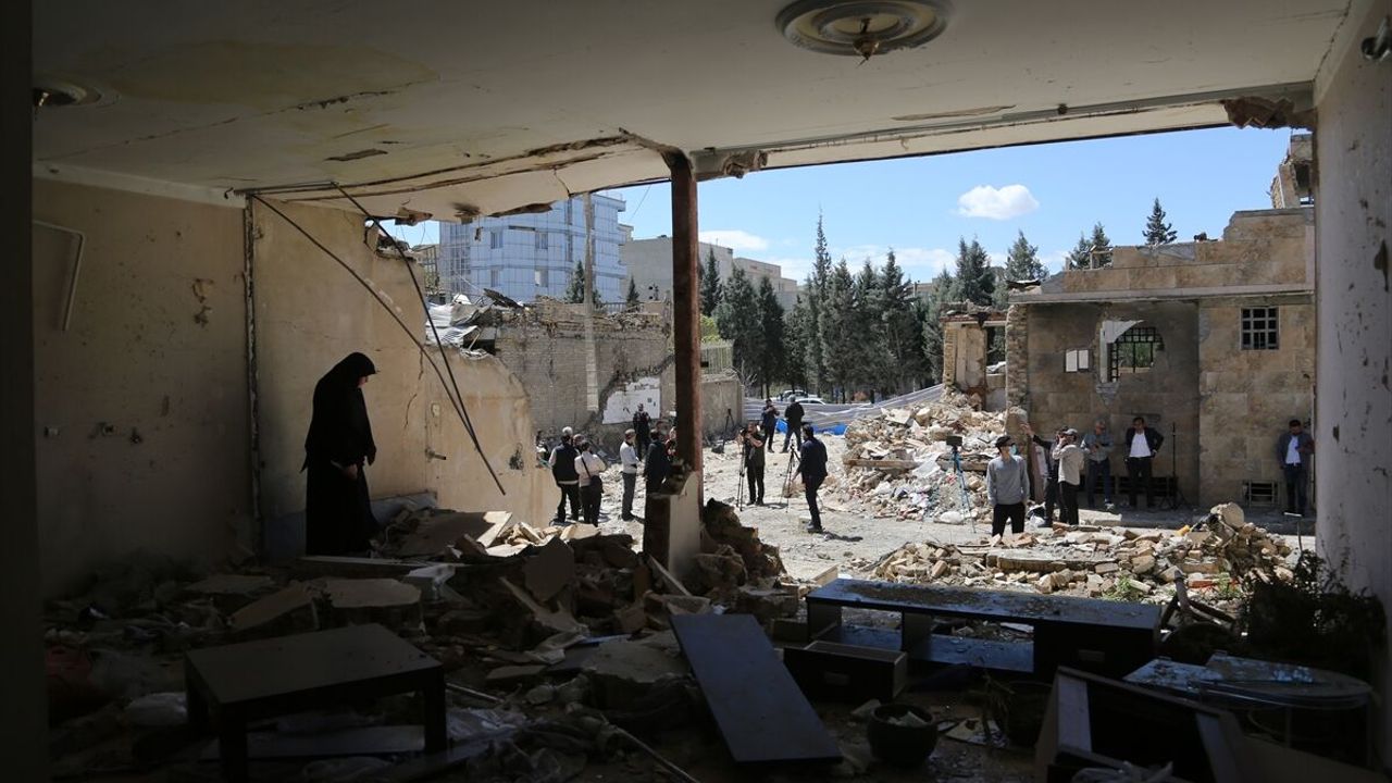 ABD ve Siyonist rejim İran'da yerleşim yerlerini hedef almaya başladı