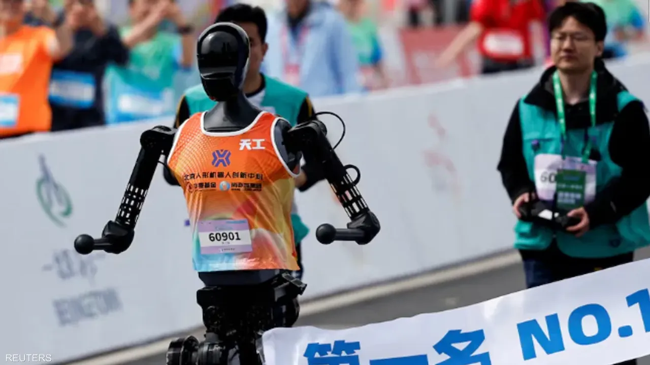 İnsanları geride bıraktı… Bir robot yarı maraton rekorunu kırdı