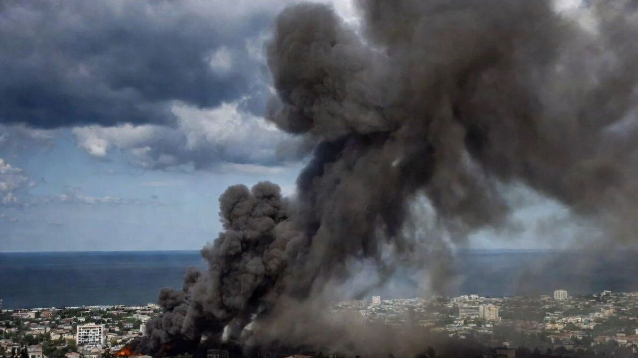 Rus askeri uçağı Kırım’da düştü: Onlarca ölü var