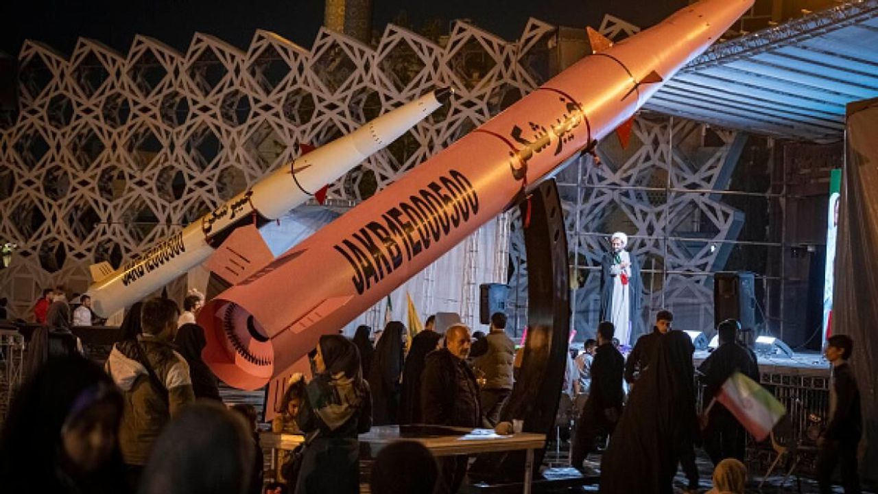 Siyonist yetkili: ABD-İran görüşmeleri balistik füzeleri kapsamıyor