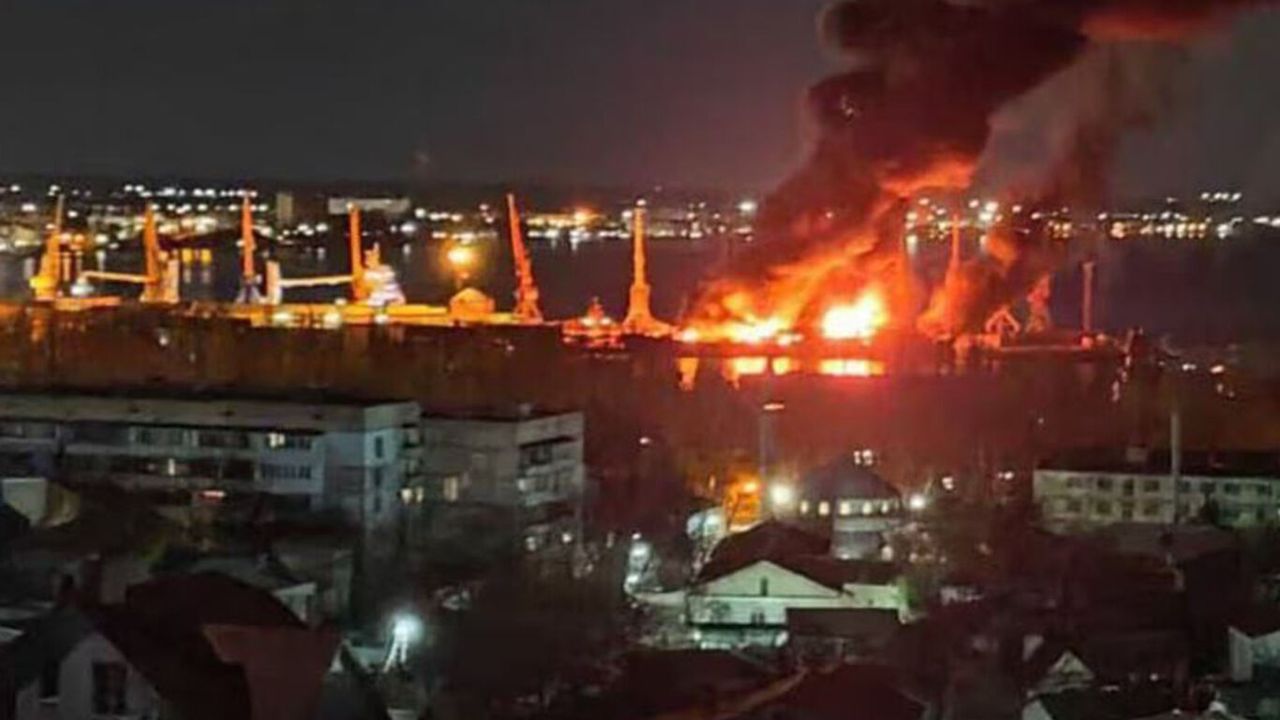 Ukrayna'dan Kırım'daki Rus filosuna saldırı!