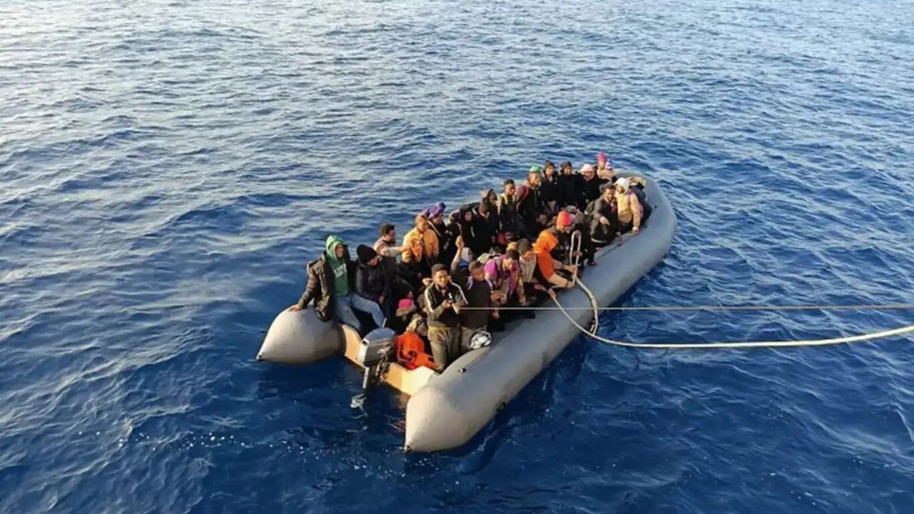 404 düzensiz göçmen kurtarıldı