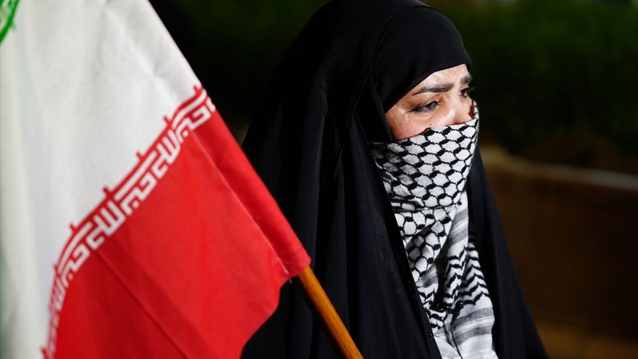 İran'ın savaş zaferi Bağdat'ta kutlandı