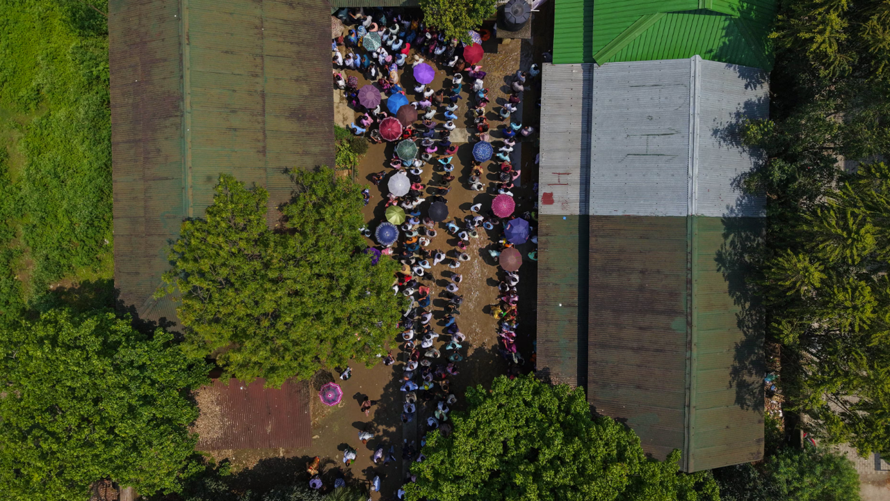 Faşizm.. Milyonlarca Müslüman listeden çıkarıldı