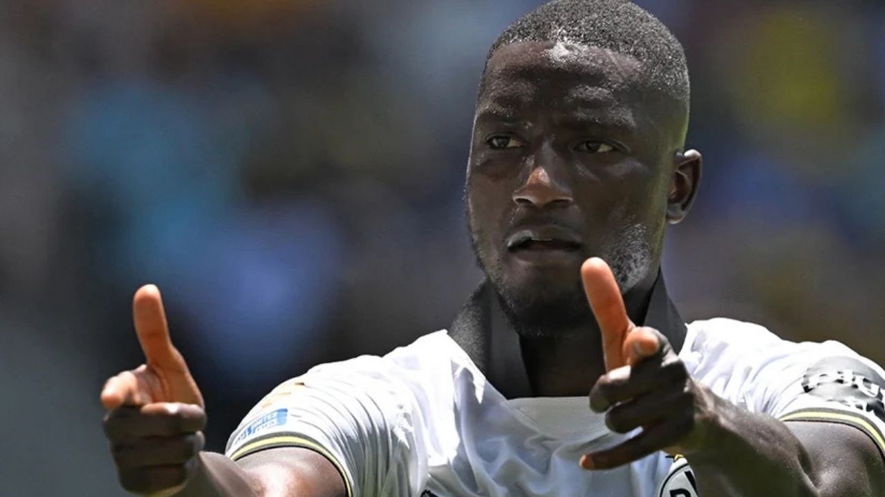 Fenerbahçe'nin radarında yıldız golcü var! Masadaki rakam belli oldu