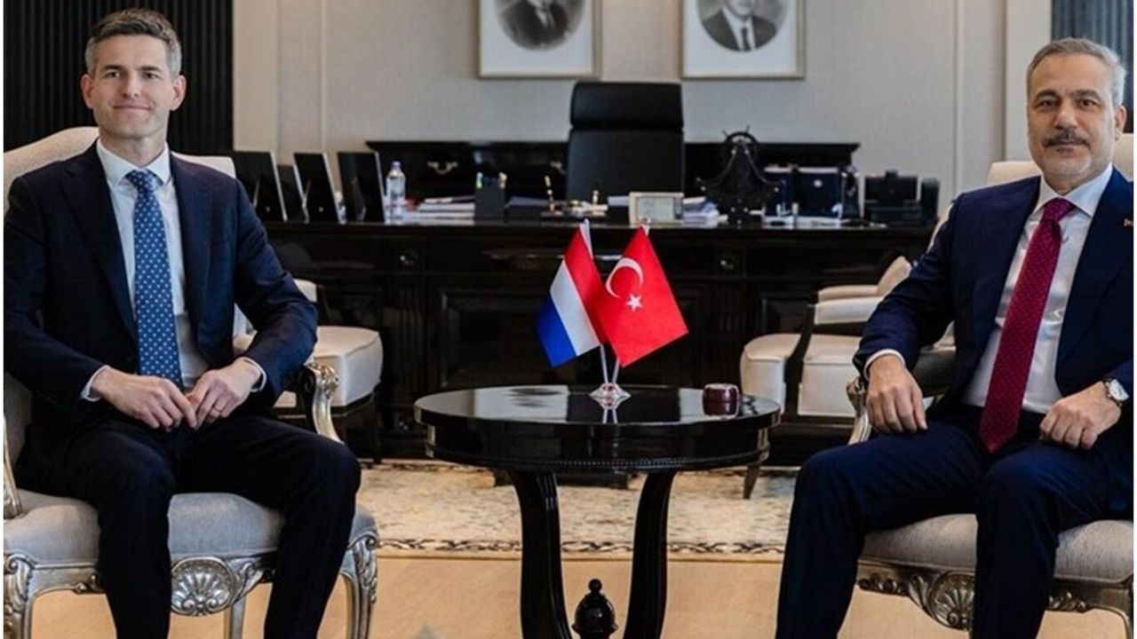 Bakan Fidan, Hollandalı mevkidaşı ile bir araya geldi!