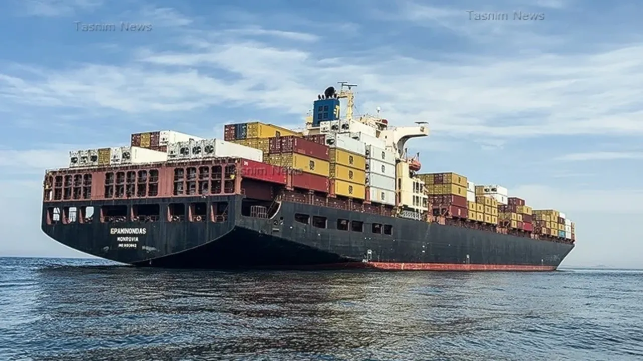 İran ele geçirdiği ''israil'' gemilerinin görüntülerini yayınladı