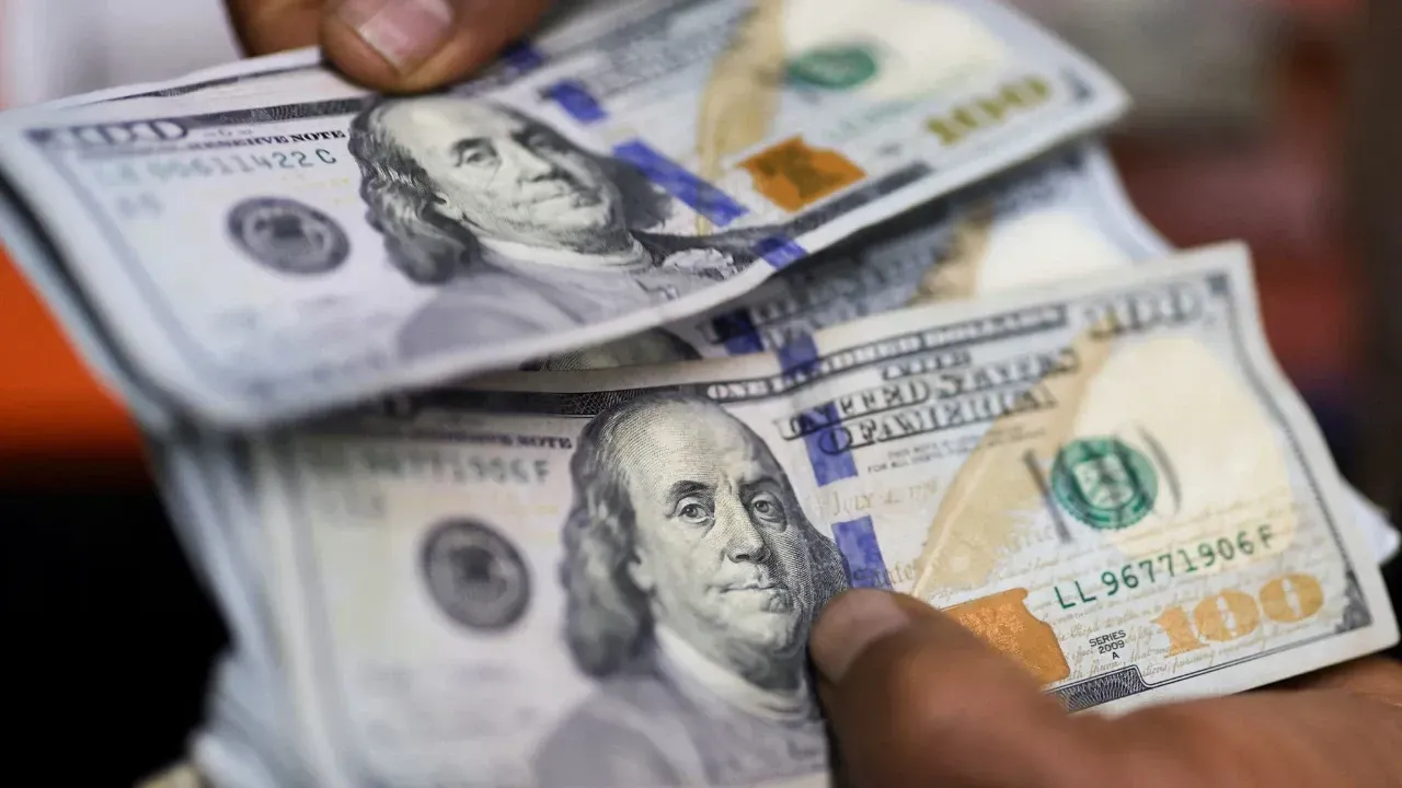 Piyasalar sarsıldı.. Dolar yükselişte