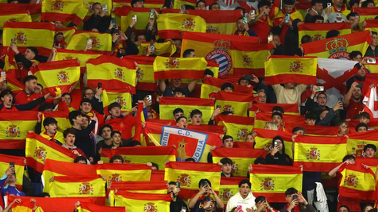 Sanchez'den İslam düşmanlarına tepki: "Medeniyetsiz azınlığa izin vermeyeceğiz!"