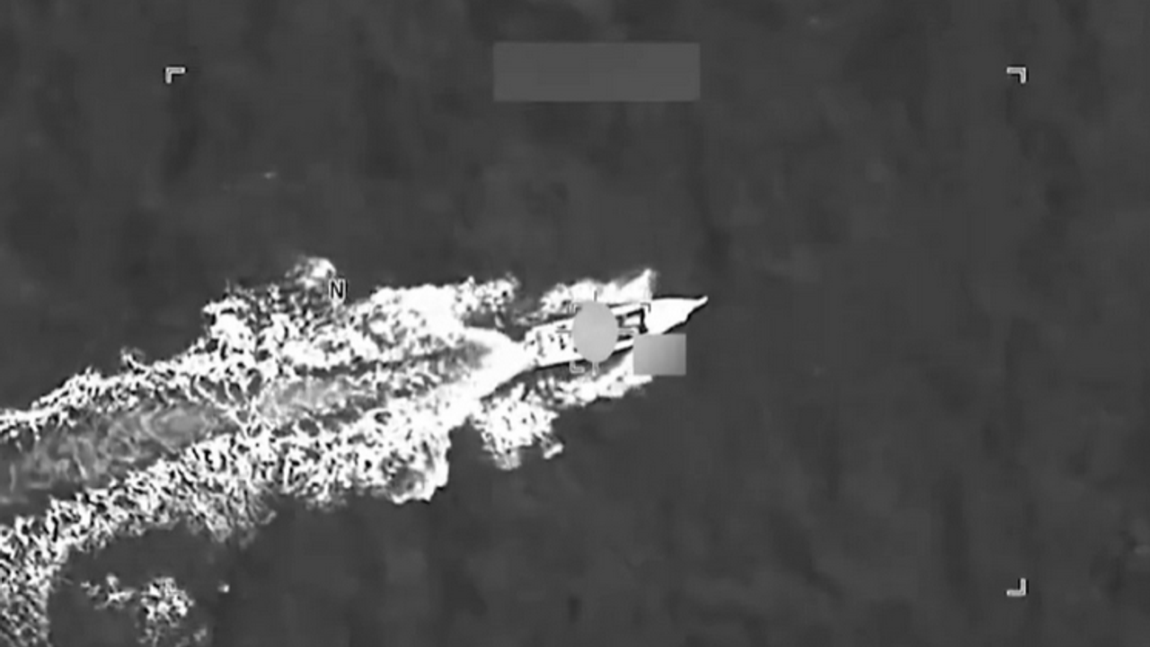 ABD’den Karayipler’de tekneye saldırı: 3 ölü